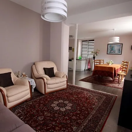 Apartement Au 62 *