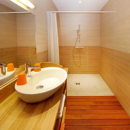 Apartement Au 62 *